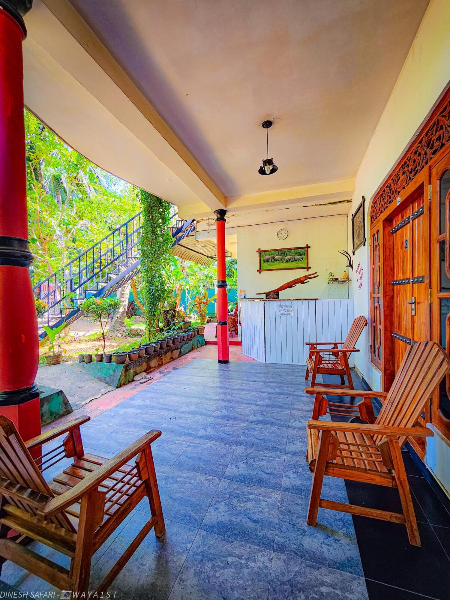 Dinesh Safari Homestay Udawalawe Exterior foto